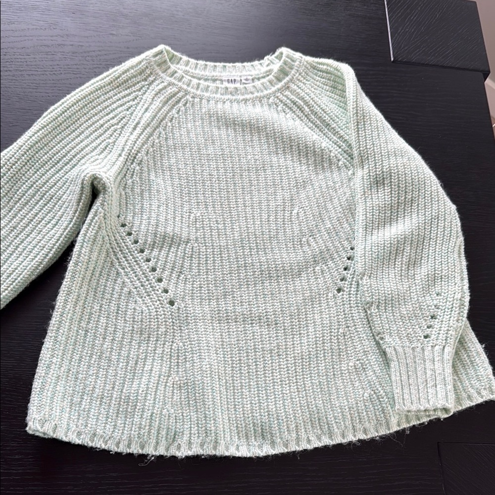 GAP women’s sweater